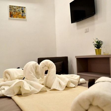 Appartamento I Cenni Di Napoli Luaran gambar